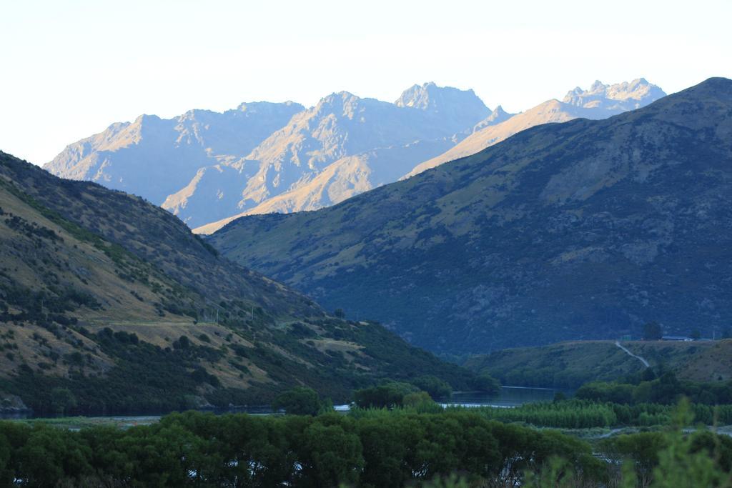 Shotover Country Cottages Куийнстаун Стая снимка