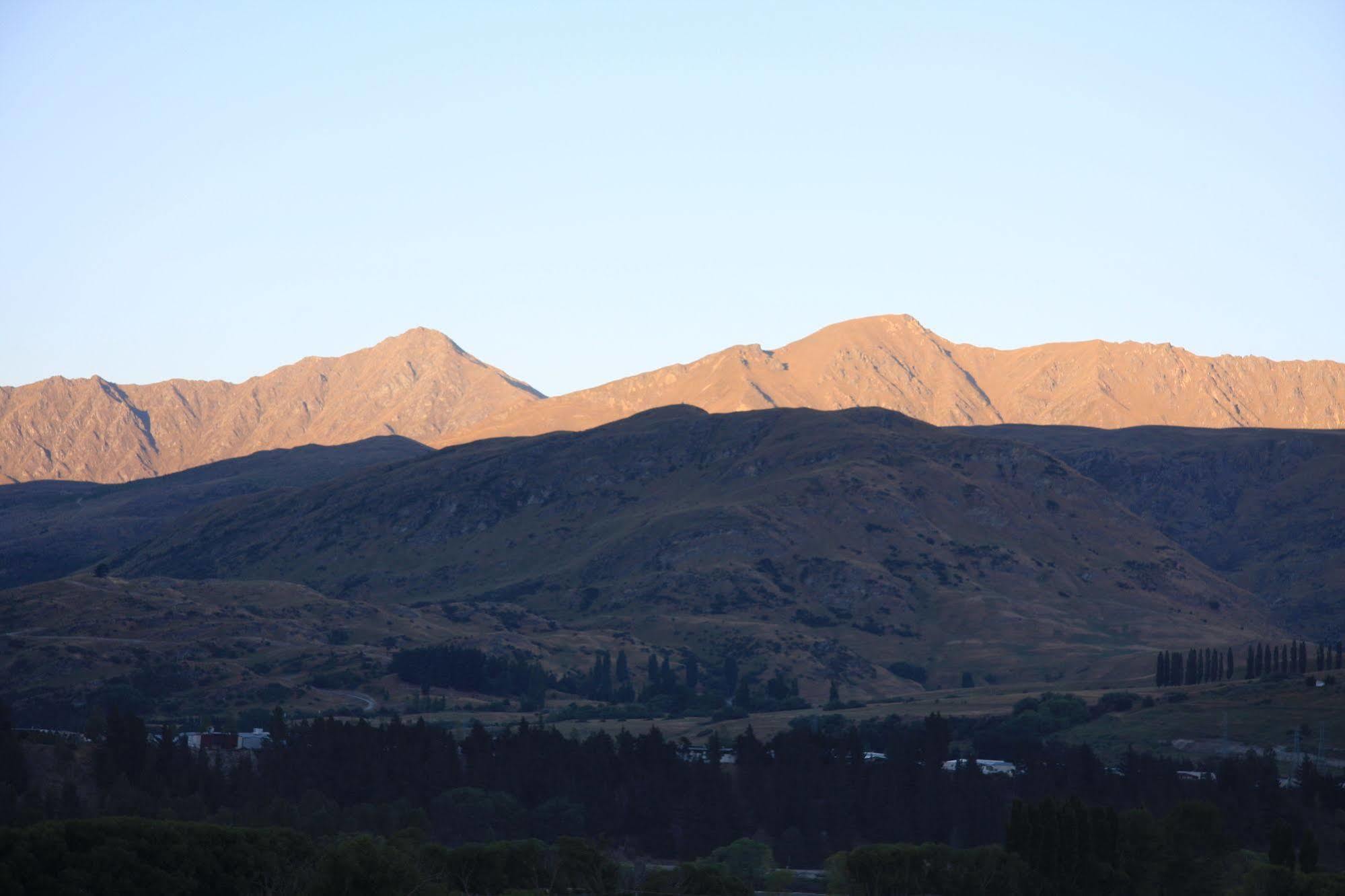 Shotover Country Cottages Куийнстаун Екстериор снимка